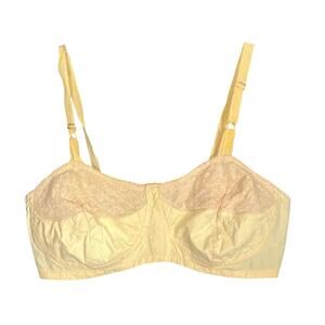 Vintage Soft Cup Bra Womens Beige Lace Adjustable Strap Mesh Lined Classic Retro